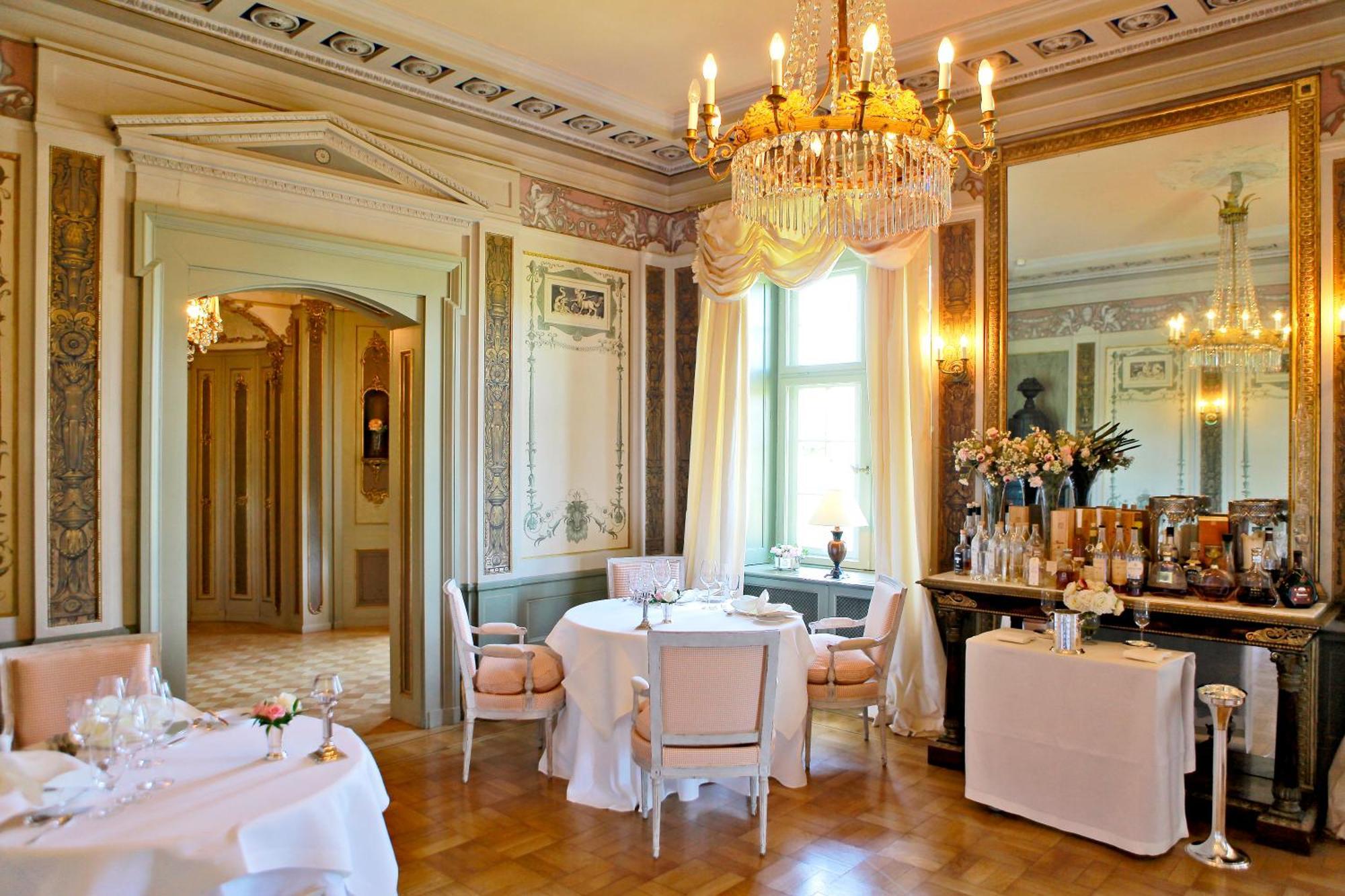Schlosshotel Münchhausen Aerzen Exterior foto