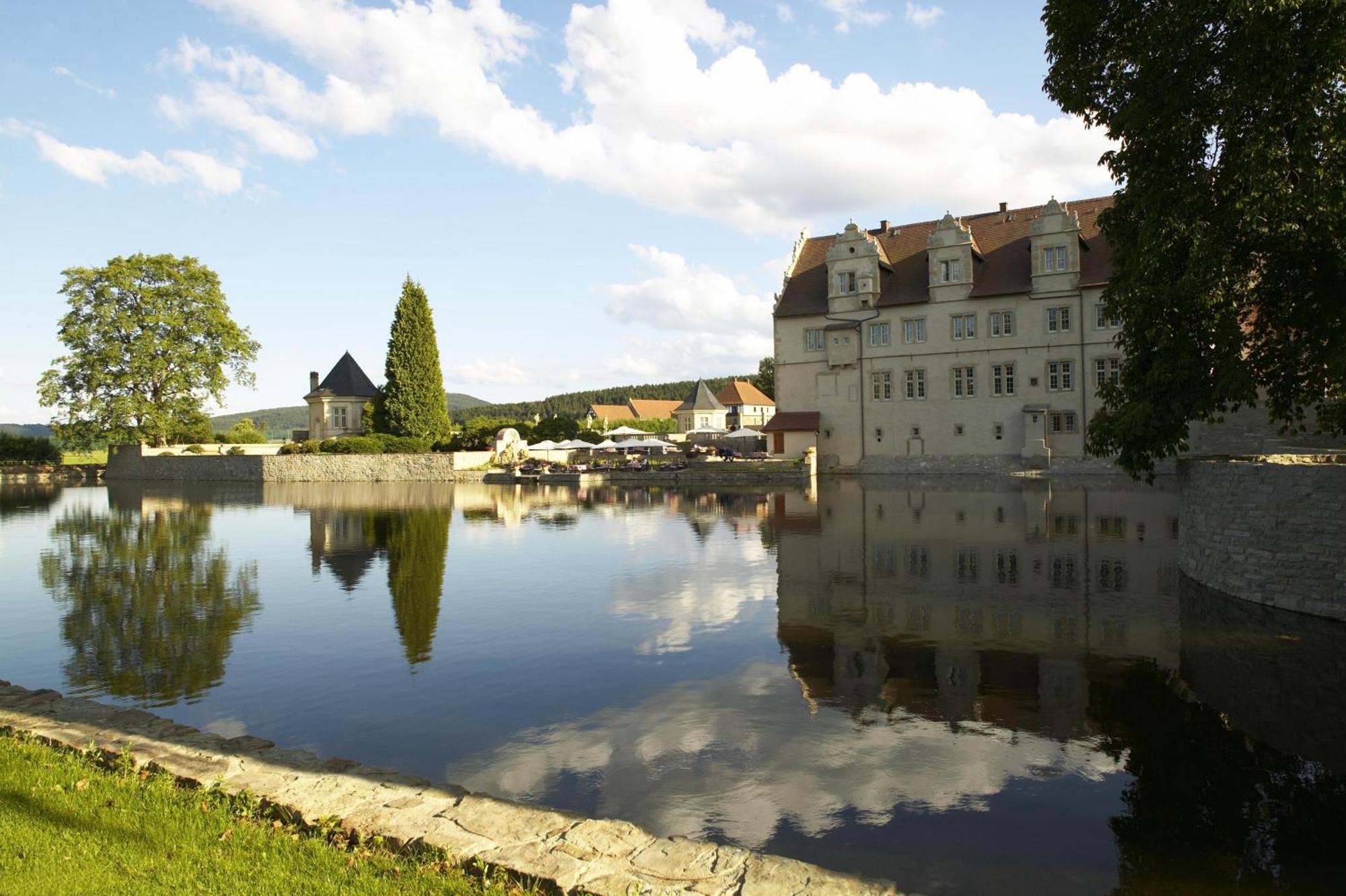 Schlosshotel Münchhausen Aerzen Exterior foto